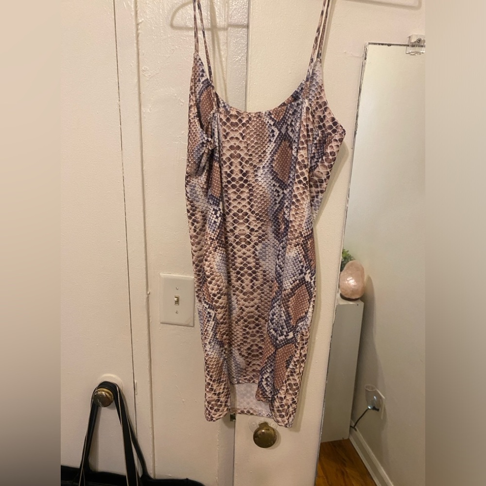 PLT snakeskin printed dress